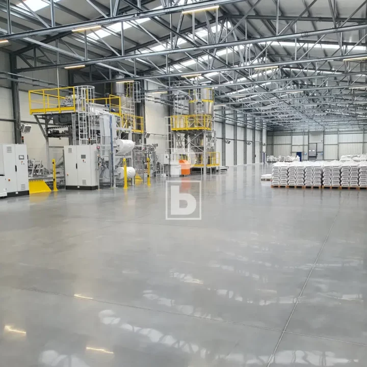 Wykończenie posadzek polerowanie betonu4