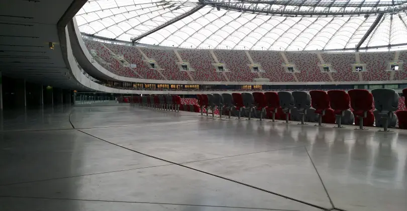 Wykończenie promenady Stadionu Narodowego